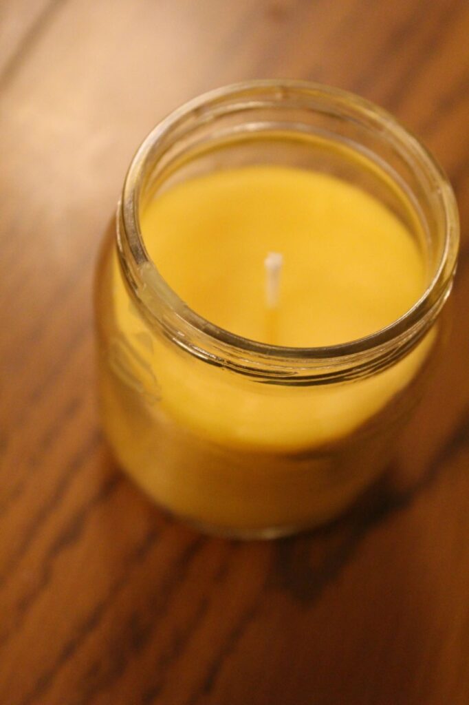 How to make beeswax candles